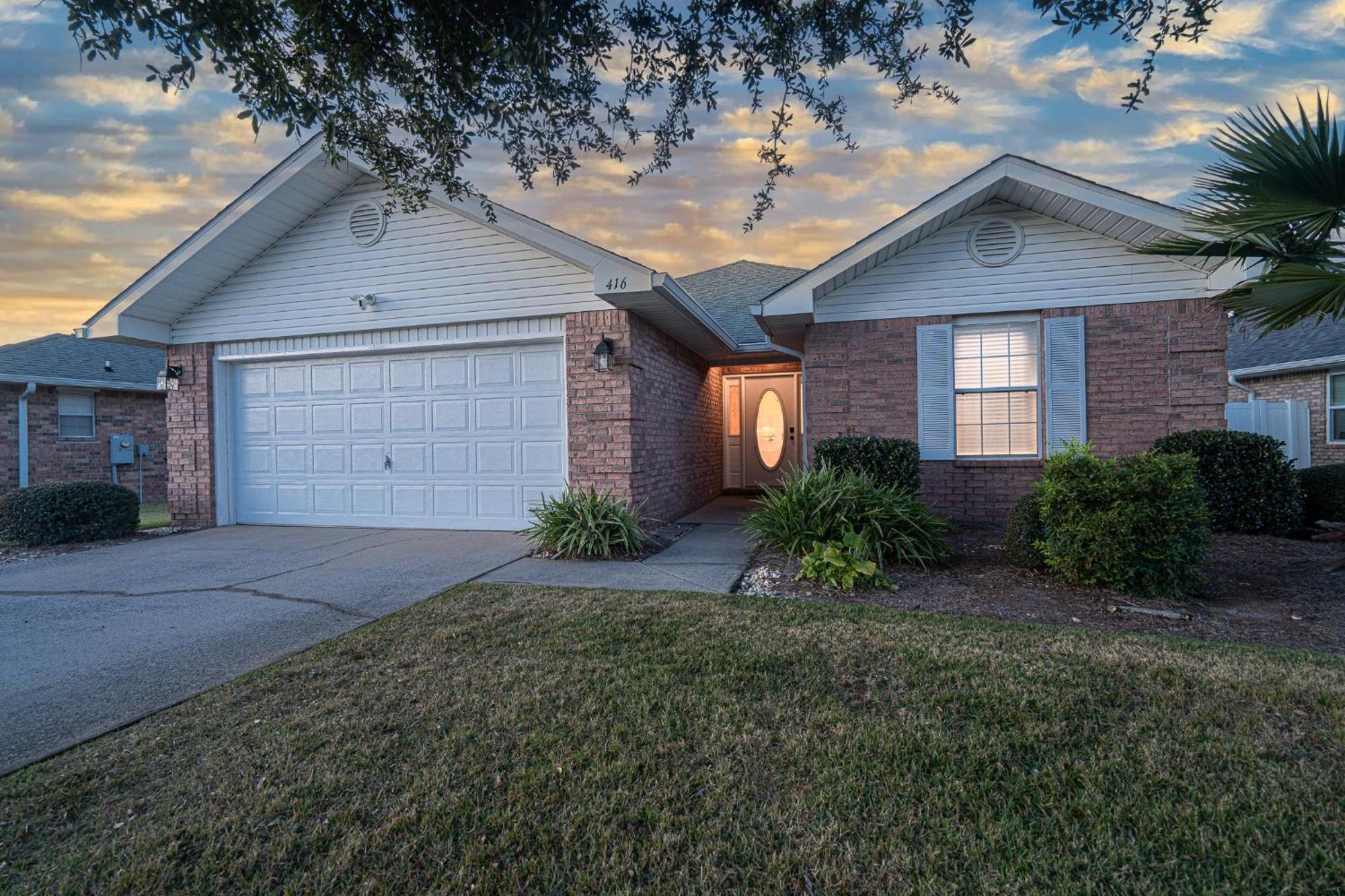 Heated Pool And Golf Cart, Walk To Beach! Best Deal! Destin Bagian luar foto